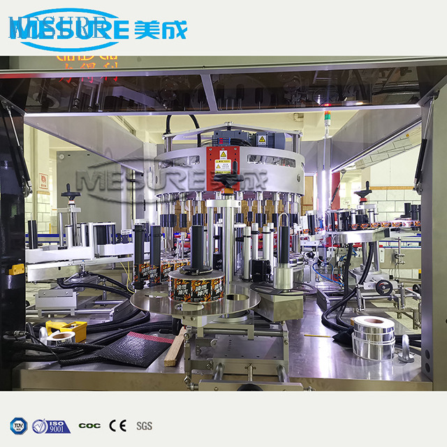 التلقائي خطية متداول OPP الساخن ذوبان الغراء العلامات العلامات العلامات لعلامات العلامات لمشروبات الزجاجة البلاستيك مصنع المشروبات