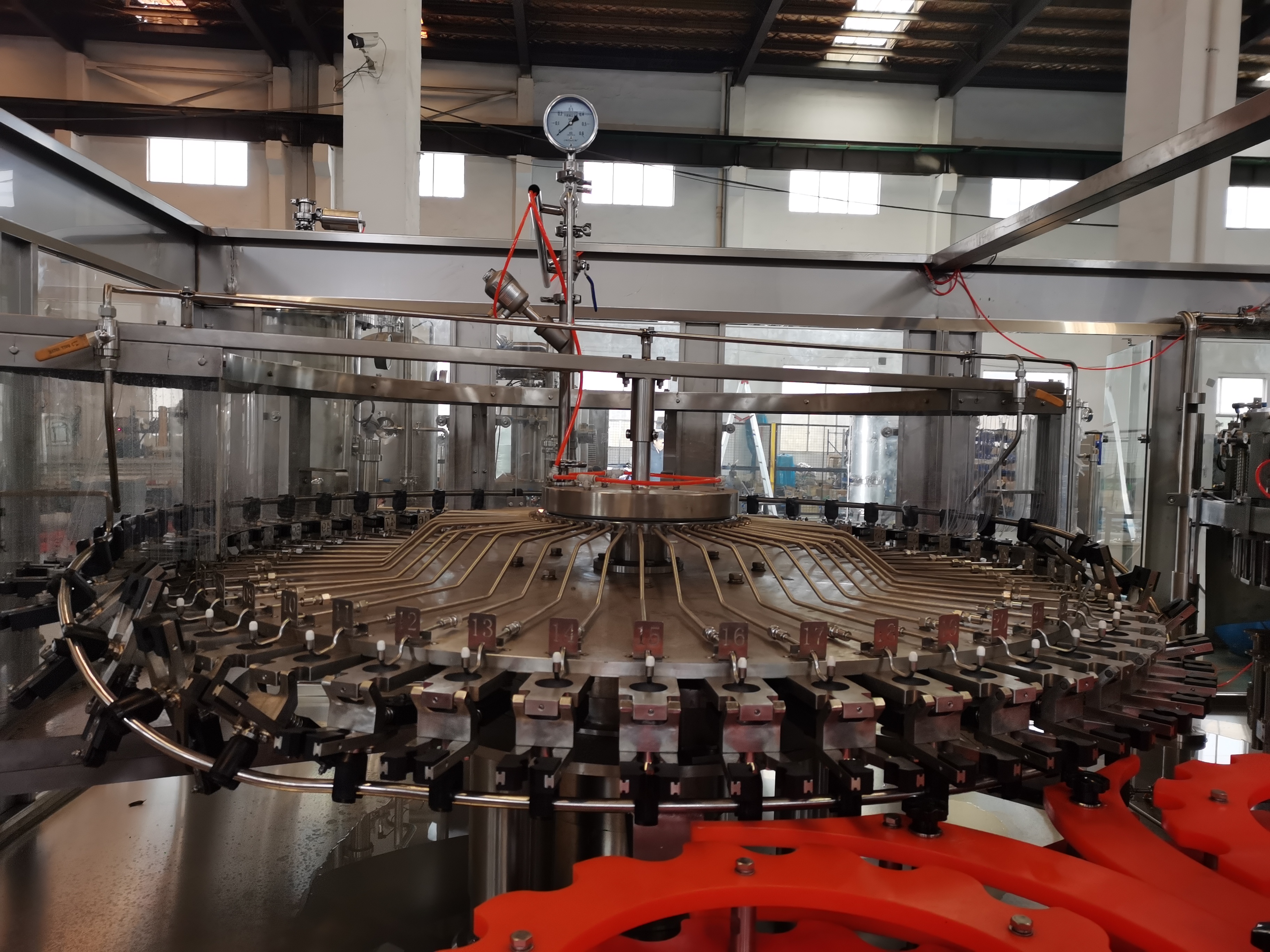 الزجاج/الألمنيوم المعبأة في زجاجات البيرة ملء خط كامل روب كاب و Crown Cap & Ring Cap 