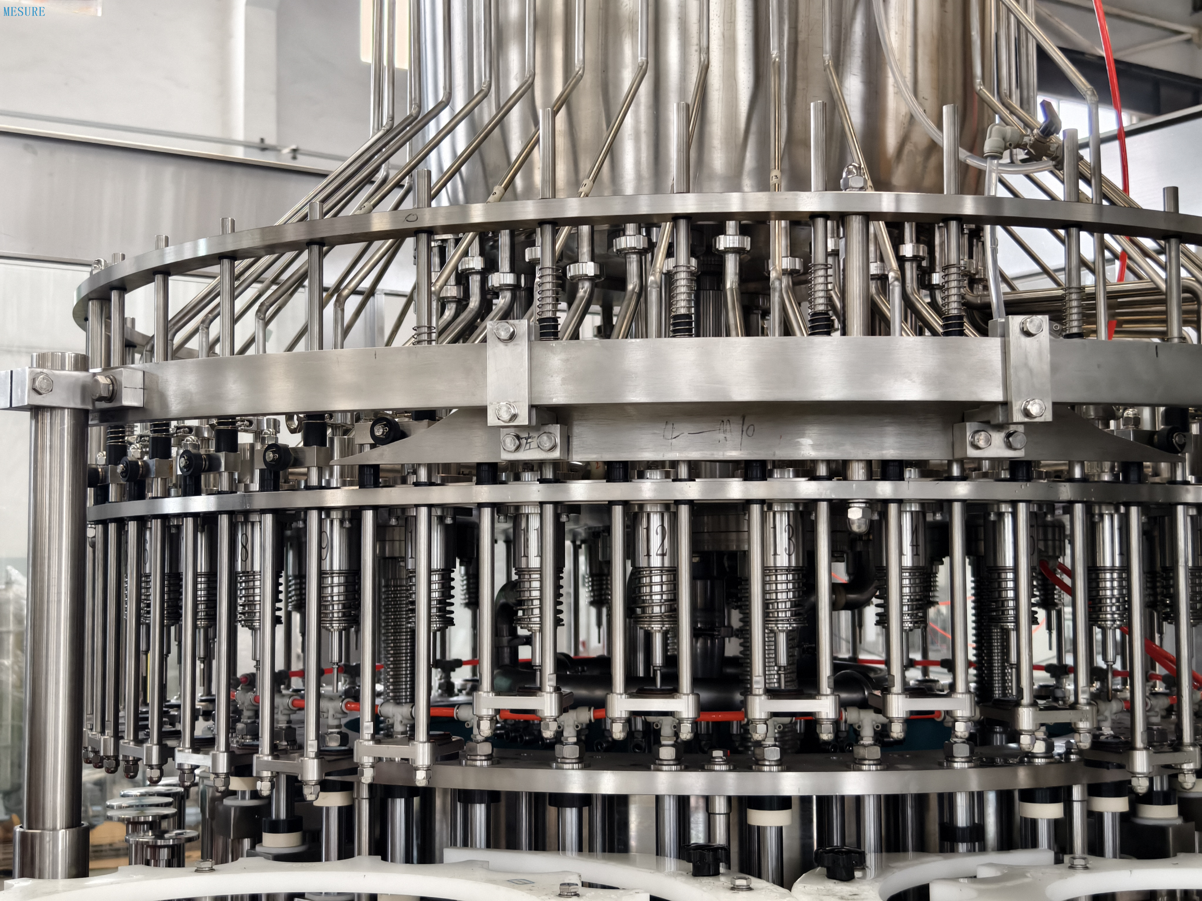 آلة ملء الماء الزجاجية الزجاجية/ خط إنتاج الماء